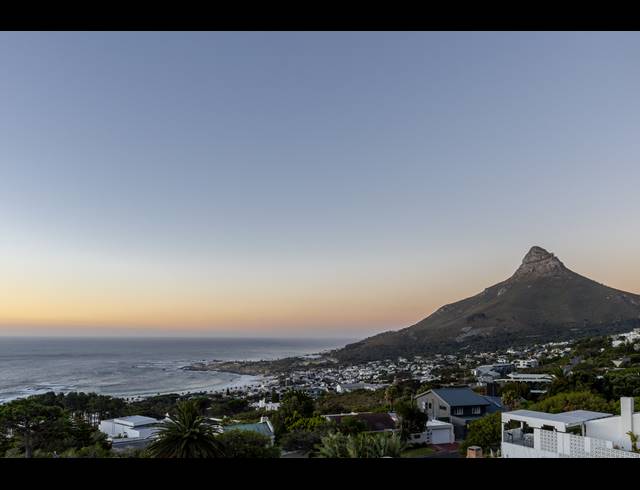7 BEDROOM HOUSE TO LET IN CAMPS BAY